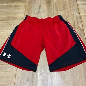 Boys size M Under Armour Red and black shorts